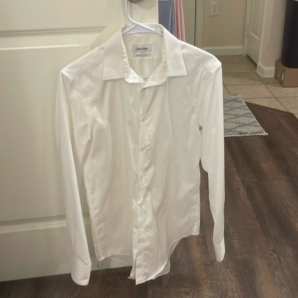 Non-iron slim fit Calvin Klein mens dress shirt 14.5 neck size
